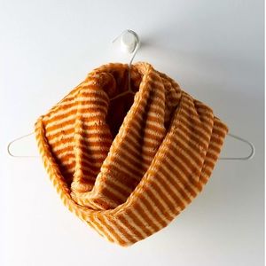 COPY - ANTHROPOLOGIE | Striped Orange Cream Infinity Faux Fur Scarf